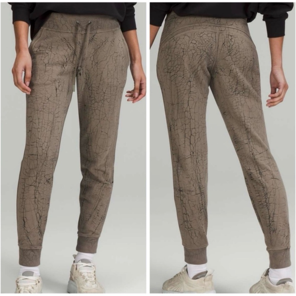 Lululemon Athletica Textured Brown Joggers